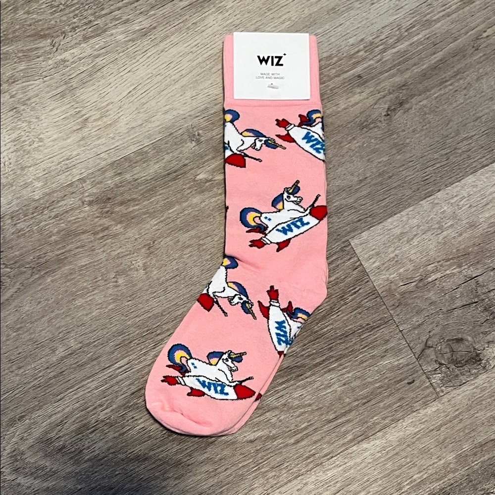 Wiz Iconic Pink Unicorn Crew Socks NWT